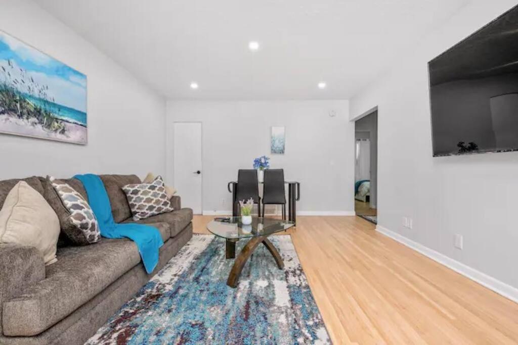 Accessible/Petfriendly-2Bedsuite YYC Eksteriør billede