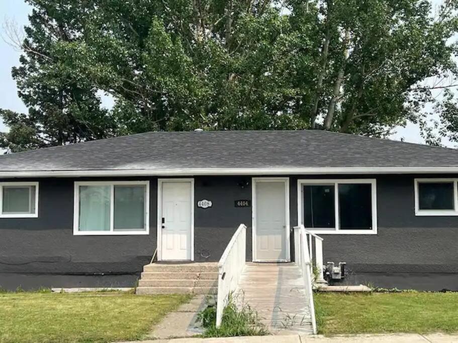 Accessible/Petfriendly-2Bedsuite YYC Eksteriør billede
